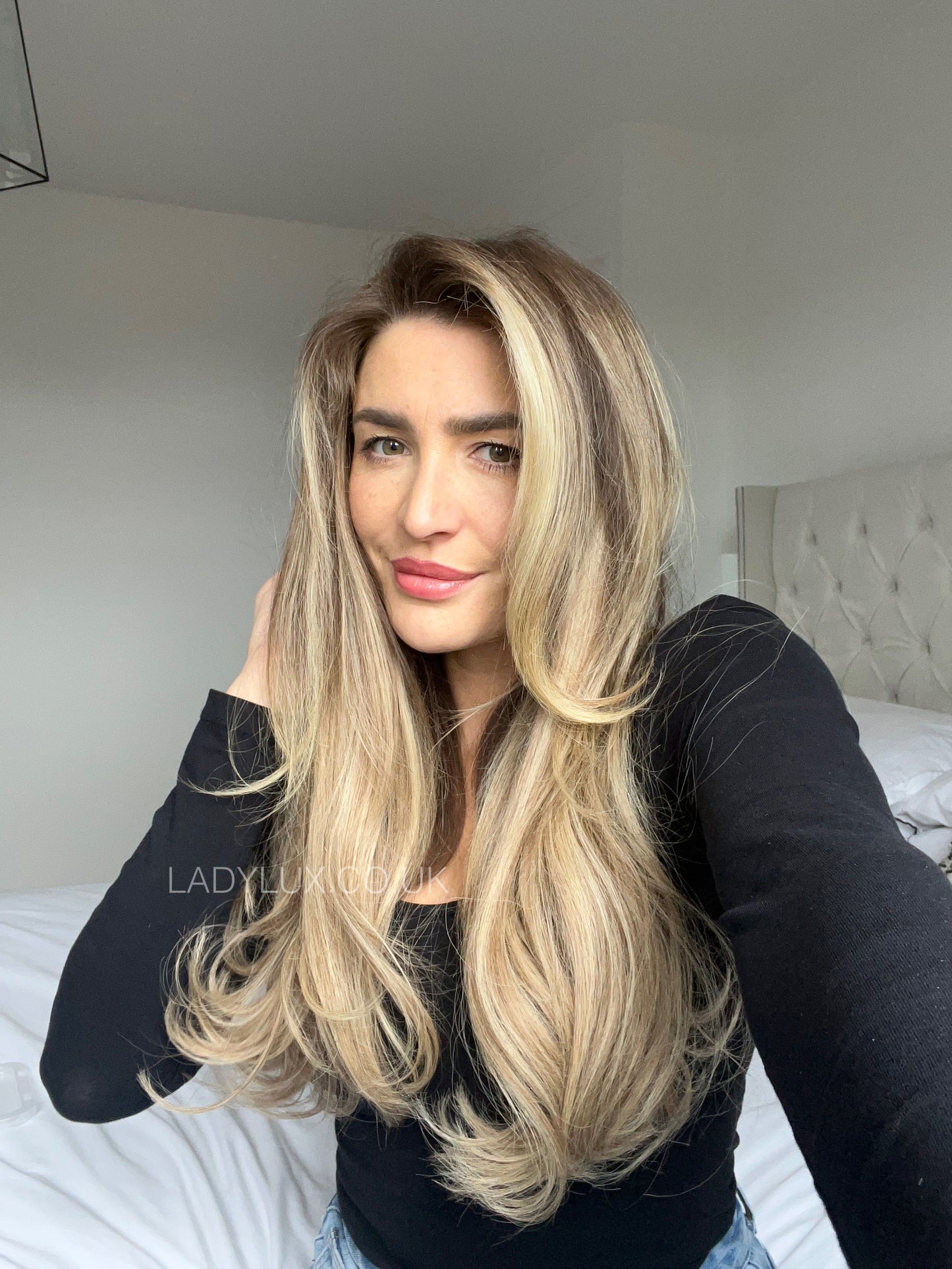 20” Deluxe 200g Human Hair - shade Toasted Honey Glaze - Ladylux
