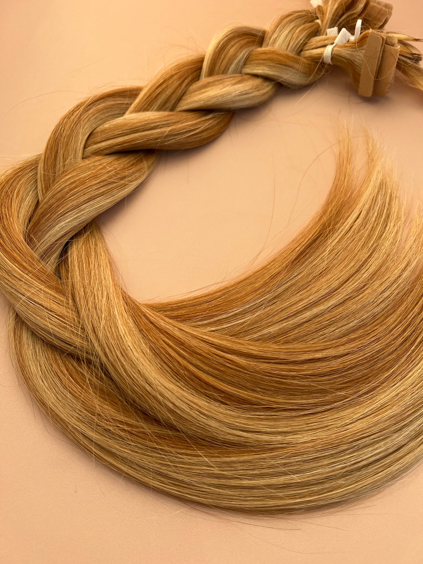 27/22c Strawberry Blonde 24" Tape Hair Extensions - Ladylux