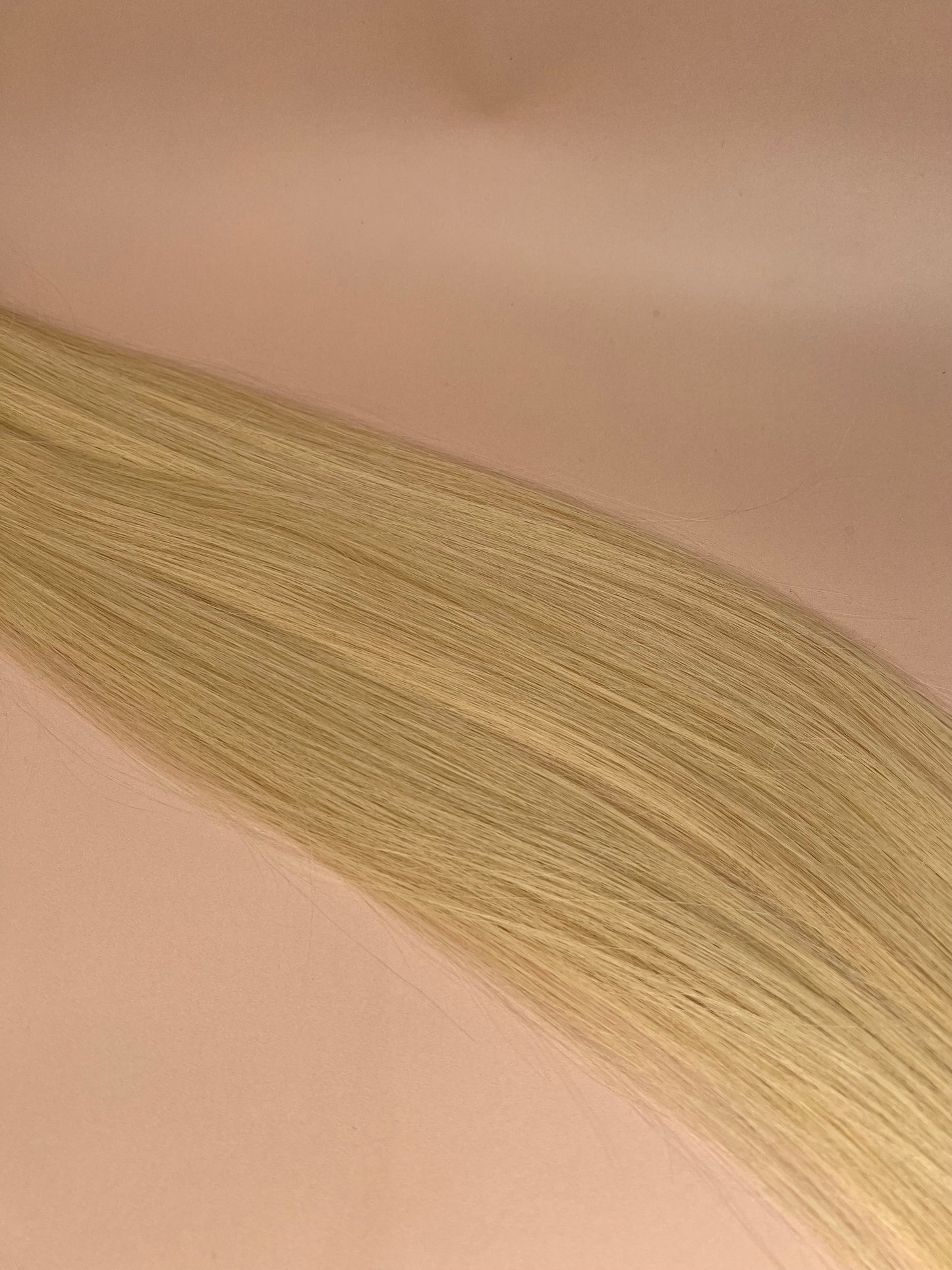 20c Warm Blonde 24” Tape Hair Extensions - Ladylux