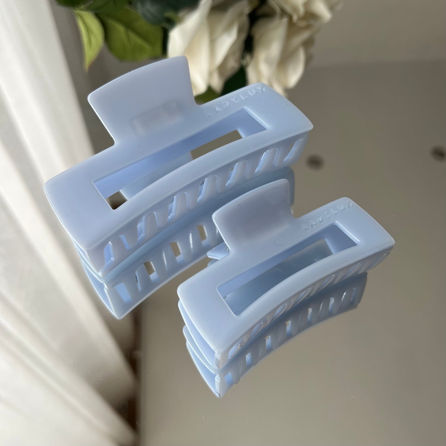 2024 Summer Claw Clips Shade - Baby Blue 🤍🍼💙✨ - Ladylux